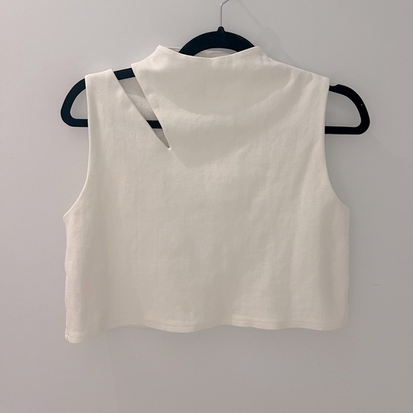 OAK + FORT Tops - Oak + Fort Women's White Cut-out Sleeveless Top